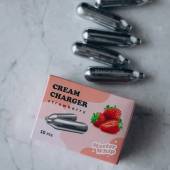 Баллончики для сифона для взбивания сливок (N2O) 10 шт/уп. вкус клубника MasterWhip Баллончики для сифона для взбивания сливок (N2O) 10 шт/уп. вкус клубника MasterWhip