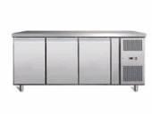 Стол холодильный 3-дверный COOLEQ GN3100TN Стол холодильный 3-дверный COOLEQ GN3100TN